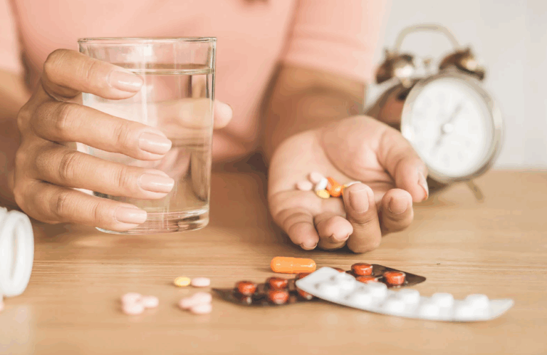 アフターピル(緊急避妊薬)の飲み方 | 服用のタイミングや注意点を解説 イメージ