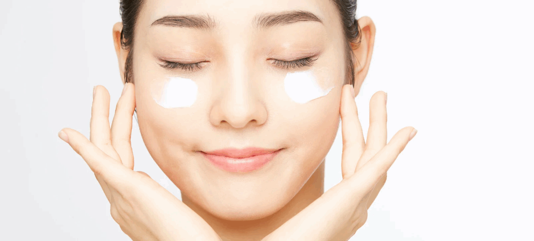 トレチノインの効果 | 効果的に効くシミや正しい使い方を解説