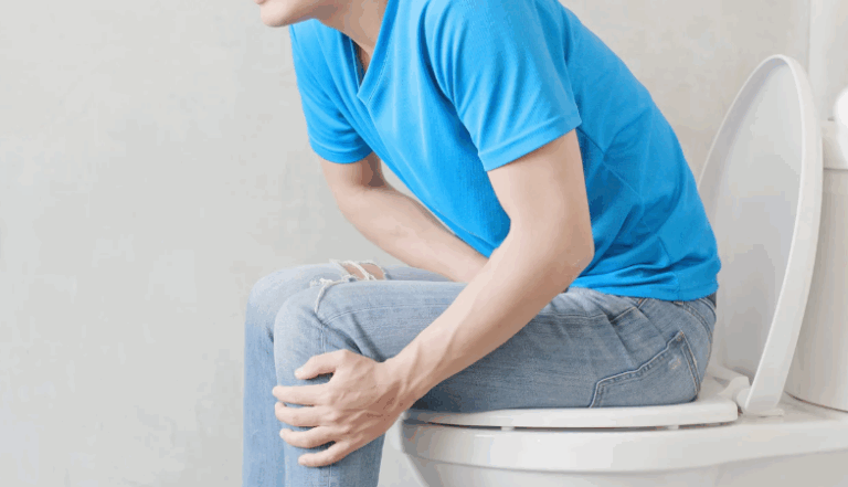 便秘と肌荒れの関係性 | 起きやすい肌荒れの症状や治し方を解説 イメージ